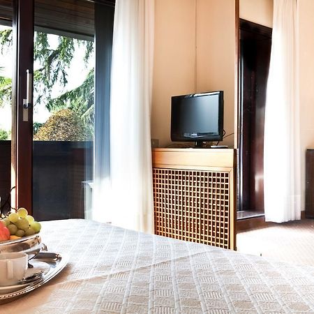Hotel Due Mori ชิตตาเดลลา ภายนอก รูปภาพ