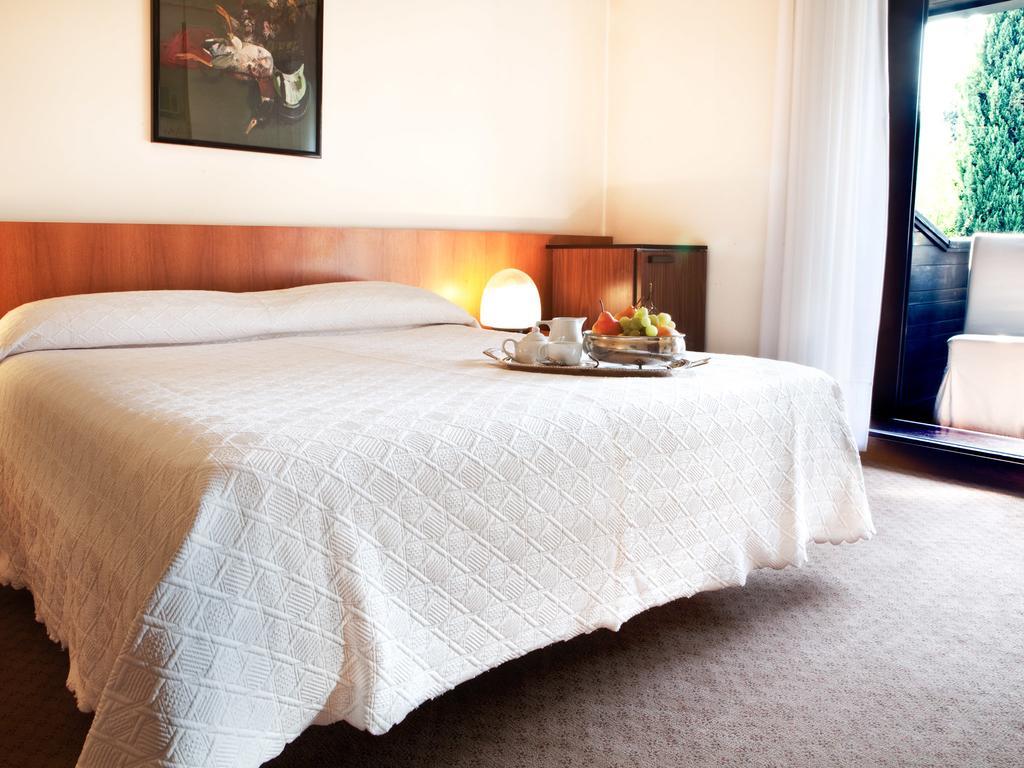 Hotel Due Mori ชิตตาเดลลา ภายนอก รูปภาพ